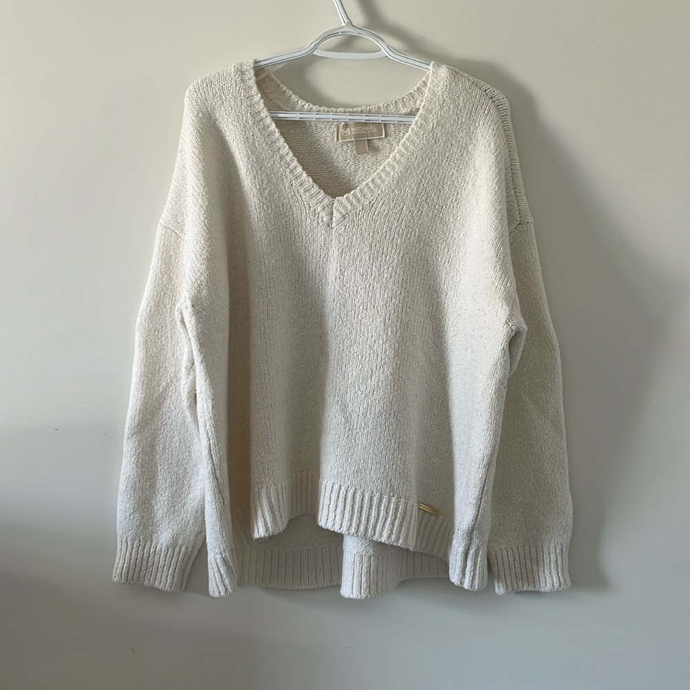 Michael Kors v-neck  sweater cream​